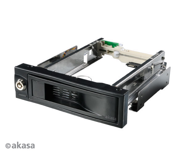 AKASA Lokstor M52 - 3,5" HDD rack do 5,25"