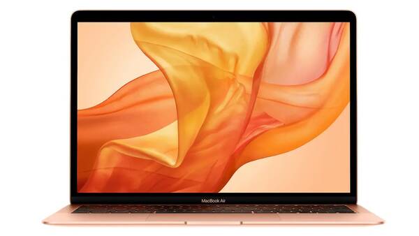 Apple představil nový MacBook Air. Extra tenký a za super cenu.